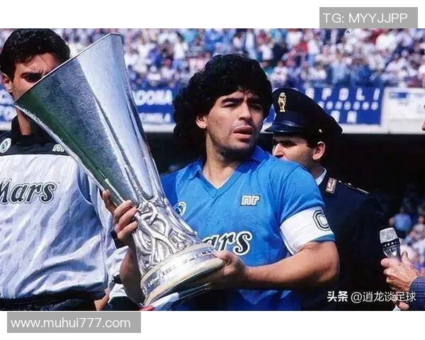 世界足坛那些背负二号球衣的传奇球星及其辉煌历史