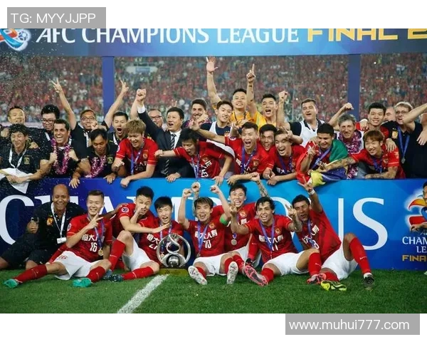 中国足球球星魅力揭秘：球迷眼中的偶像与实力背后故事