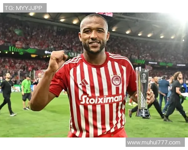 足球巨星传奇之路:从少年梦想到世界之巅的奋斗与荣耀 足球巨星传奇之路:从少年梦想到世界之巅的奋斗与荣耀